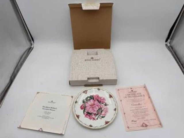 Royal Albert Camellia Collector Plate