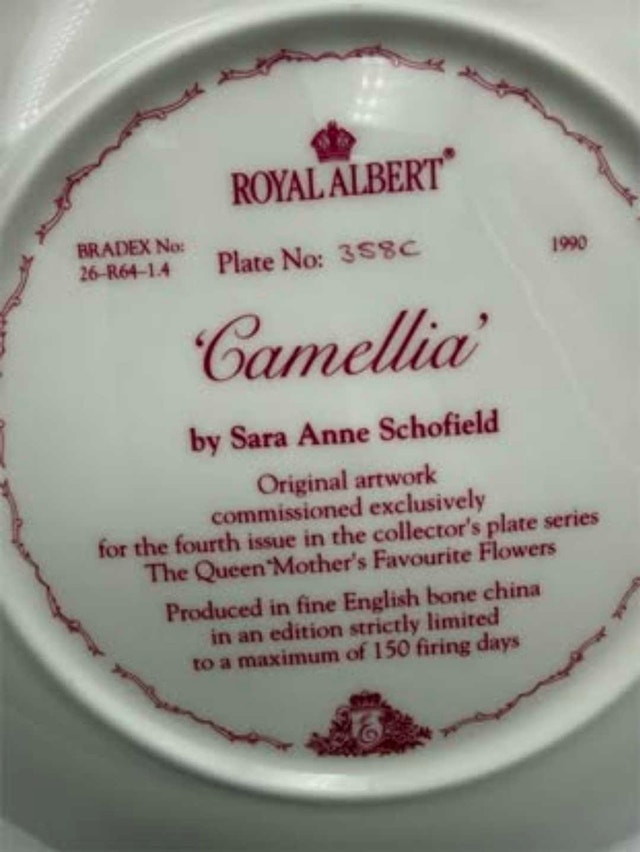 Royal Albert Camellia Collector Plate - photo 3