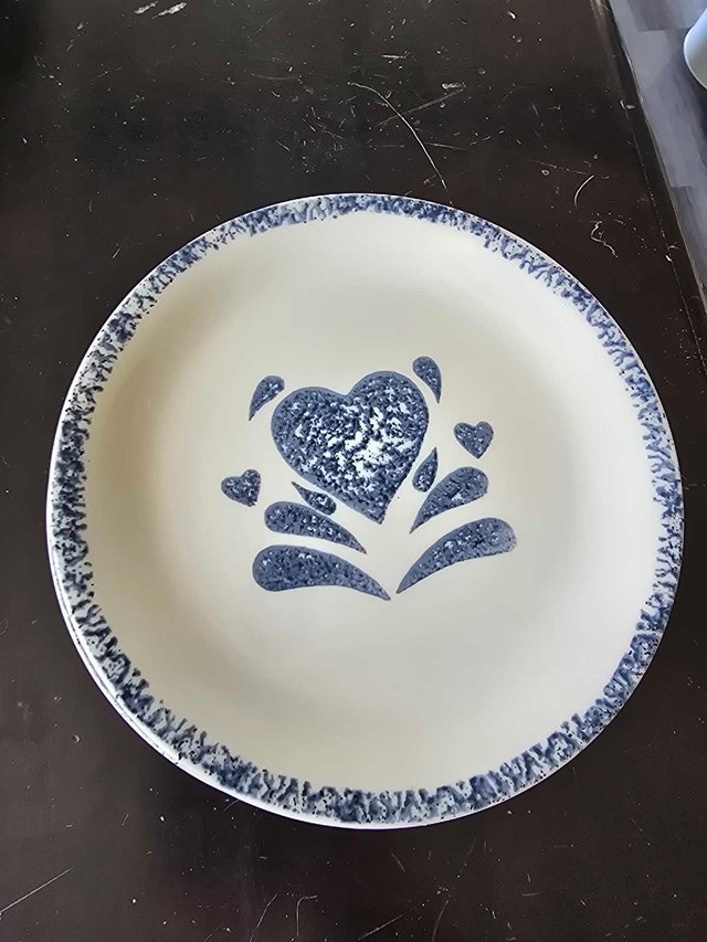 Corelle Heart Pattern Dinner Plates - photo 3