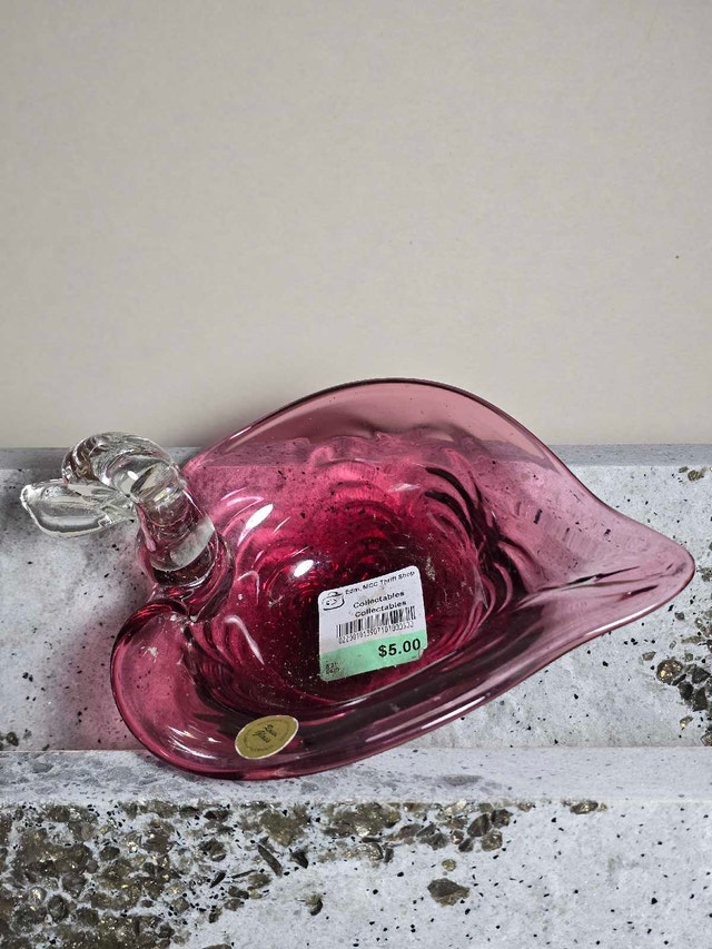 Pink Glass Swan Dish - photo 2