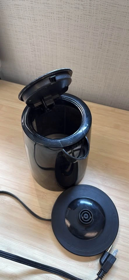 Toastmaster Electric Kettle - photo 2