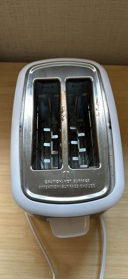 Toastmaster 2-Slice Toaster - photo 2