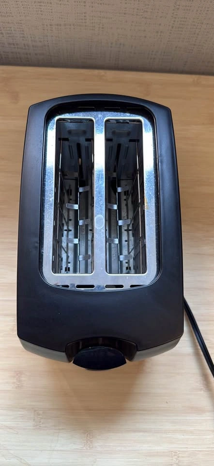 Starfrit 2-Slice Toaster - photo 2