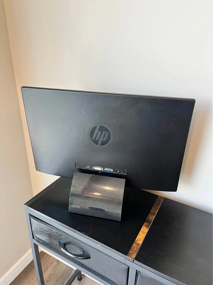 24” HP Monitor - photo 2