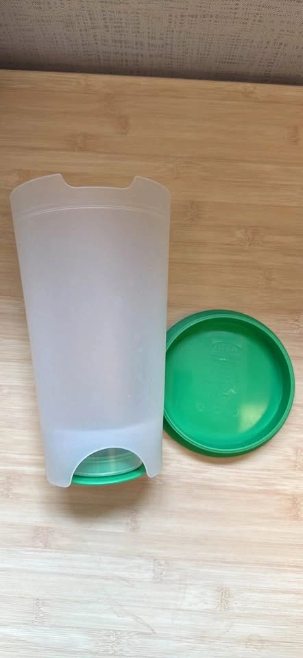 IKEA Shaker
