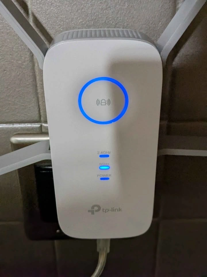 TP-LINK RE650 Wi-fi Range Extender - photo 2