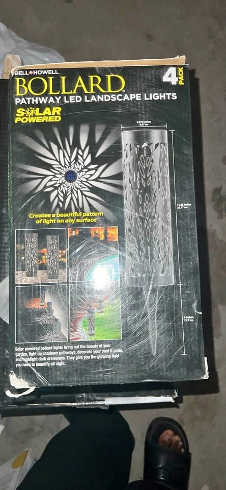 Bell and Howell pathway led landscape light