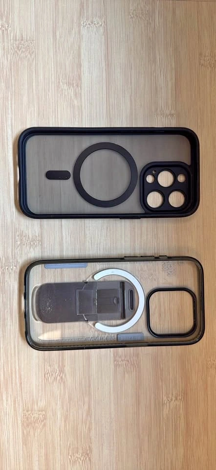 Set of 2 iPhone Cases with MagSafe and Kickstand
