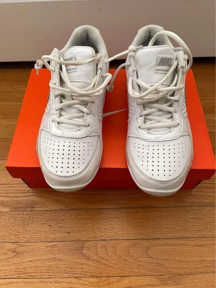 Nike Air Baseline Low Size US 8.5