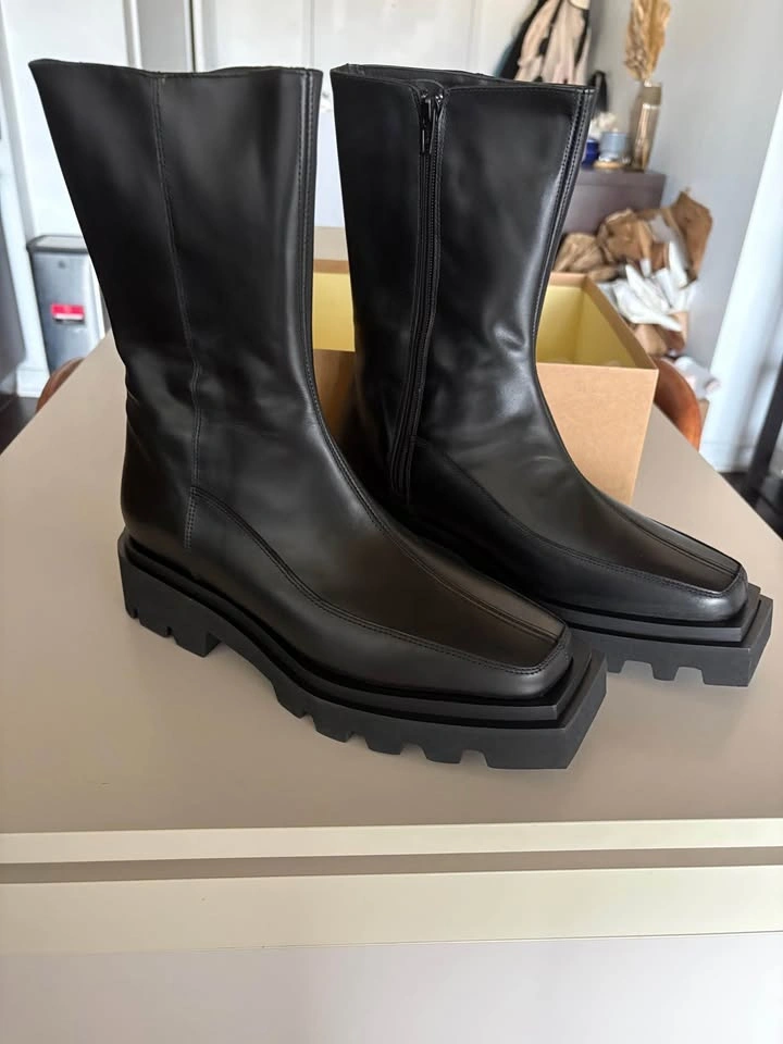 Aloha Boots - Size 9 - photo 2