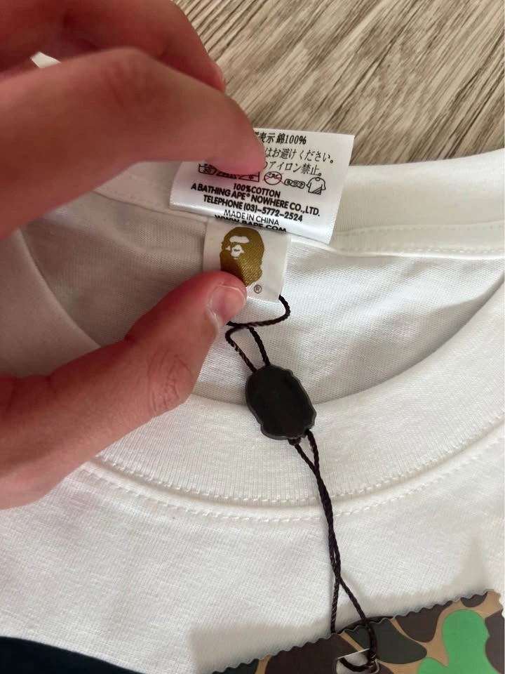 A Bathing Ape x New Balance T-Shirt Size S - photo 4