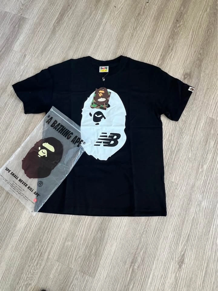 A Bathing Ape (BAPE) Graphic T-Shirts - photo 2