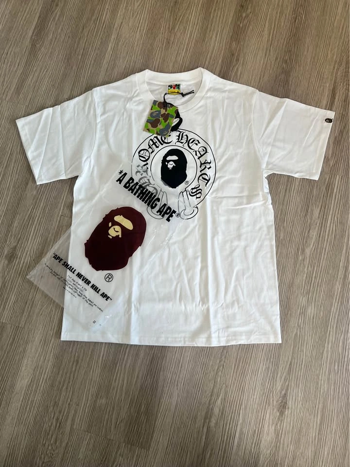 A Bathing Ape (BAPE) Graphic T-Shirts - photo 4