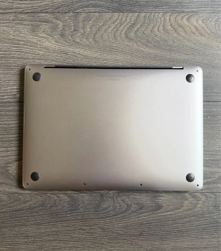 MacBook Pro 13-inch (2020) – Excellent Condition - photo 3