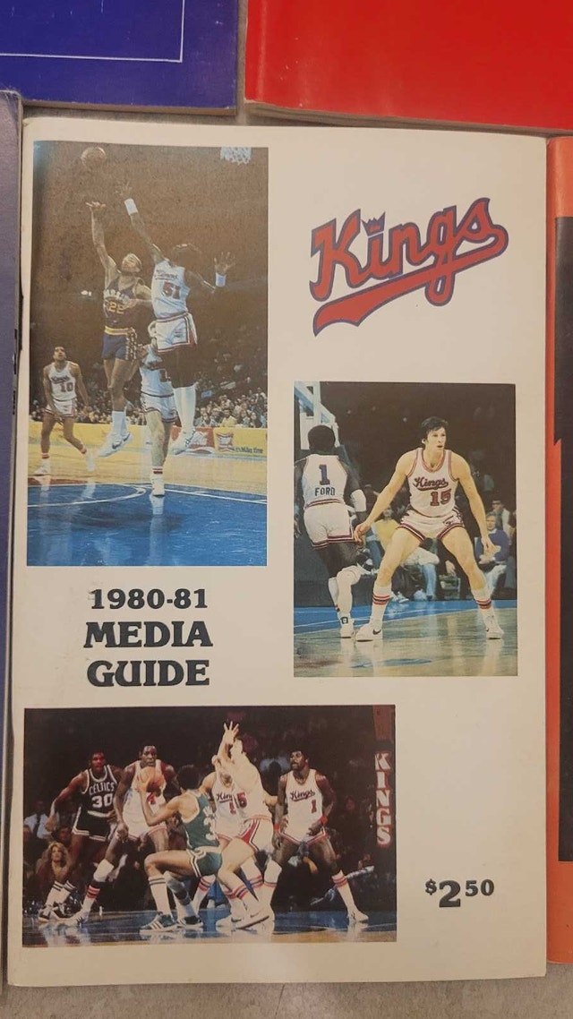 Kansas City Kings NBA vintage media guides - photo 3