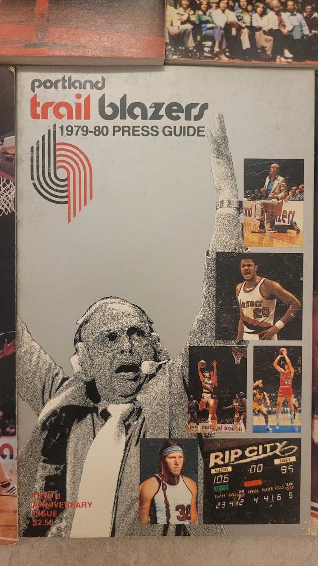 Portland Trail Blazers NBA vintage media guides - photo 3