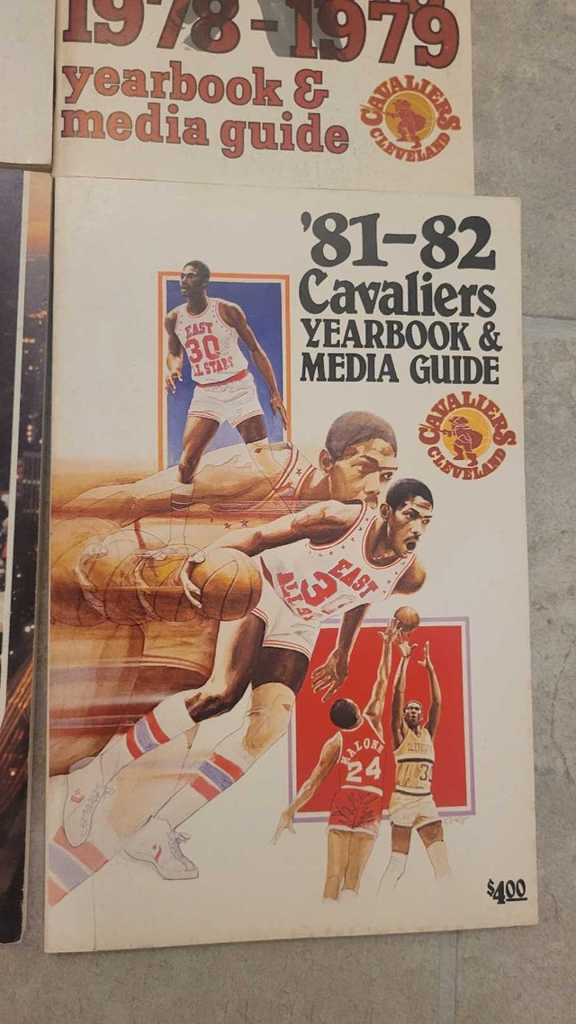 Cleveland Cavaliers NBA vintage media guides - photo 2