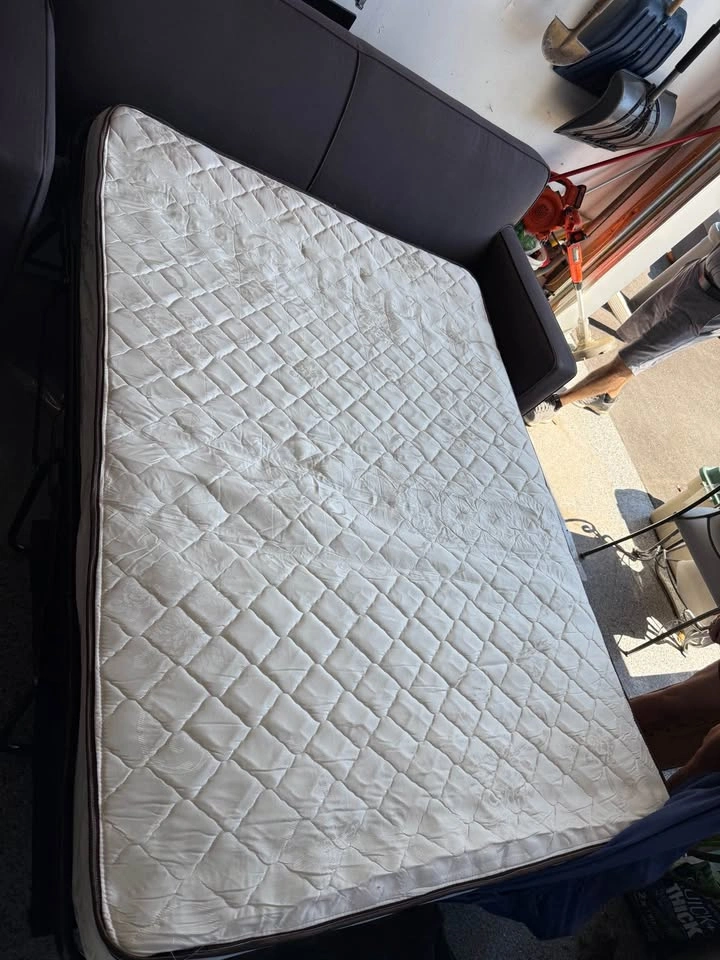 Grey Modern Sleeper Sofa - photo 4