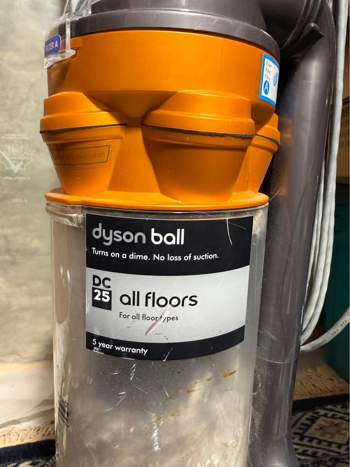 Dyson DC25 Ball All Floors Vacuum - photo 2