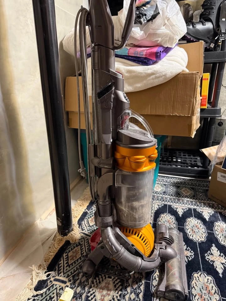 Dyson DC25 Ball All Floors Vacuum - photo 3