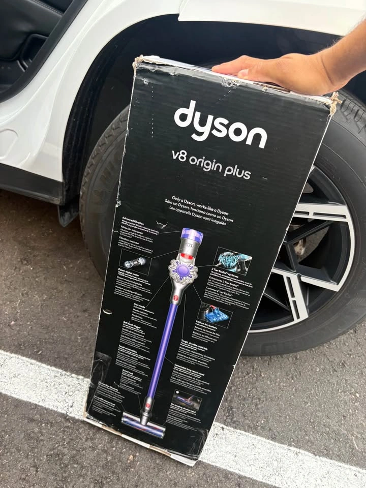 Brand New - Dyson V8 Origin Plus Cordless Vacuum - photo 5