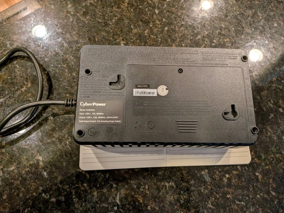 CyberPower SX550Ga battery backup UPS and Surge Protector - photo 2