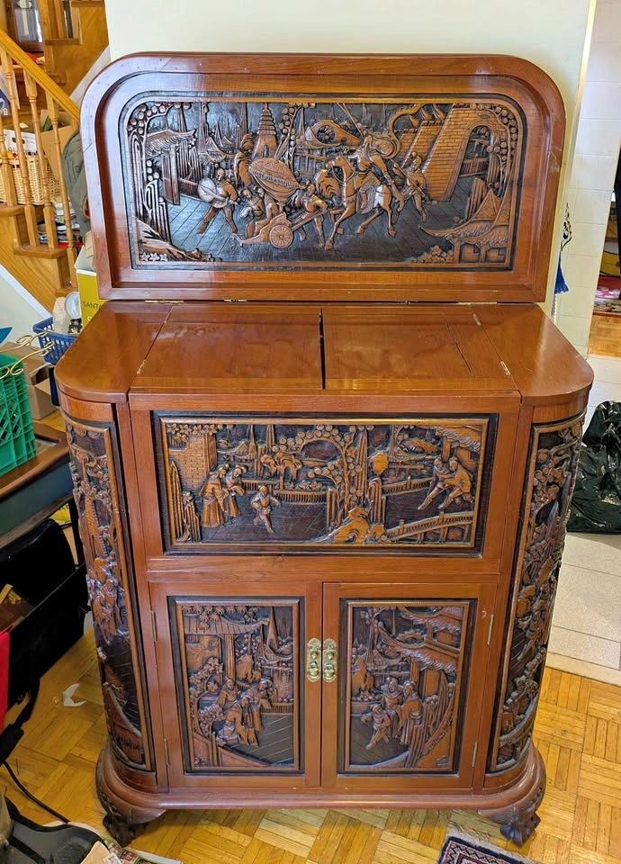Antique Rosewood Carved Chinese Side Bar