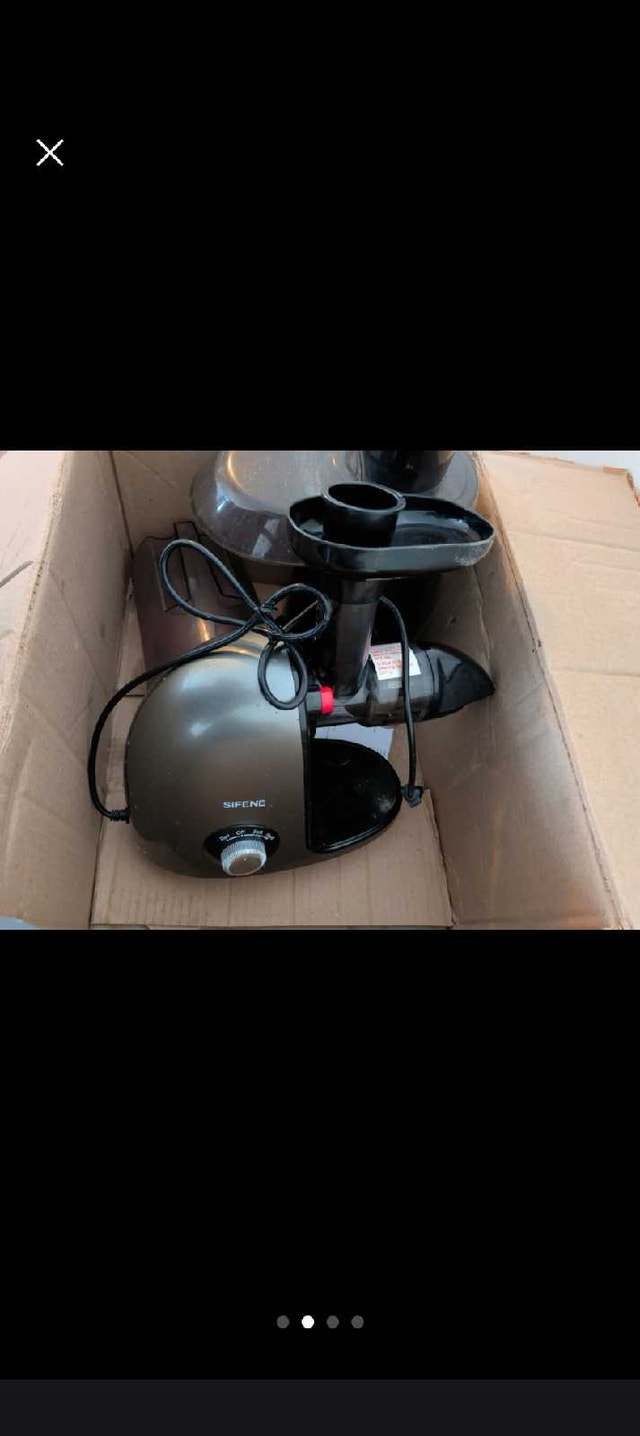 Hamilton Beach Juicers - 2 Items