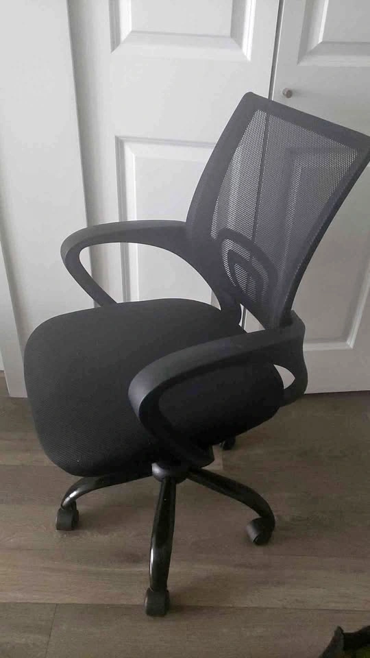 Revolving chair