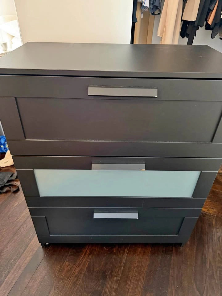 3 drawer black dresser
