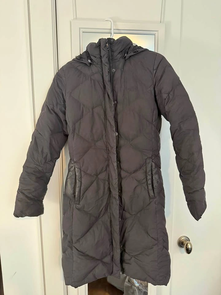 North face women’s parka size small black