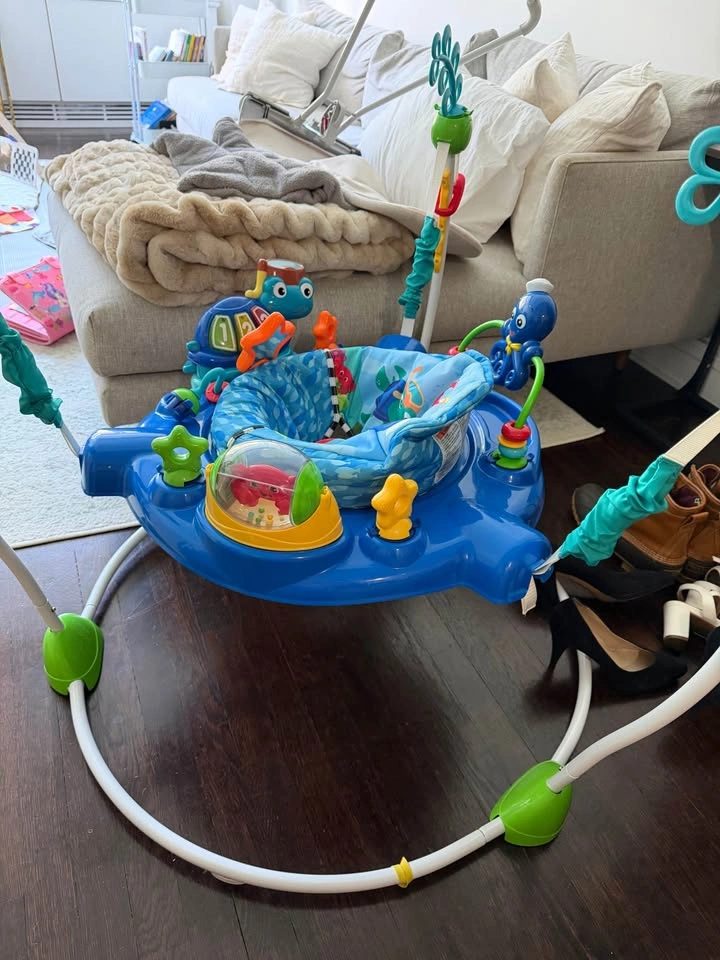 Baby Einstein bouncy activity center - photo 2