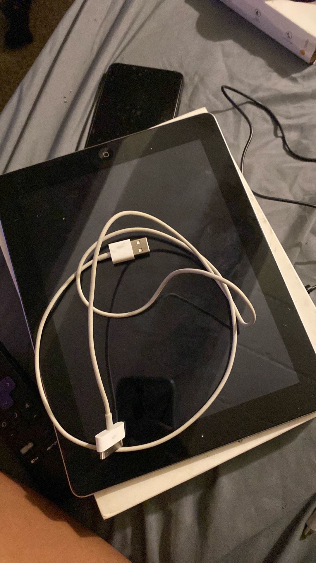 Apple iPad and smart watch - photo 2