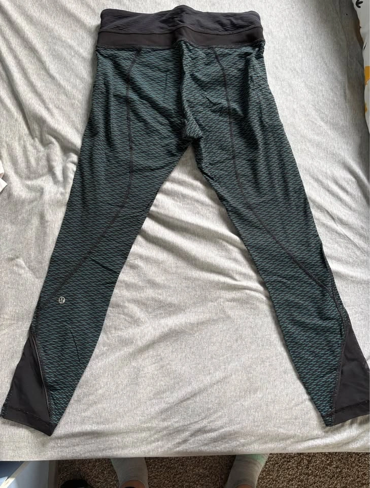 Lululemon Leggings - photo 2