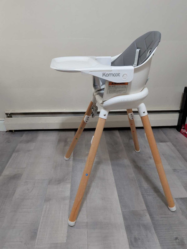 6 in 1 Convertible Highchair with Safety Harness - photo 2