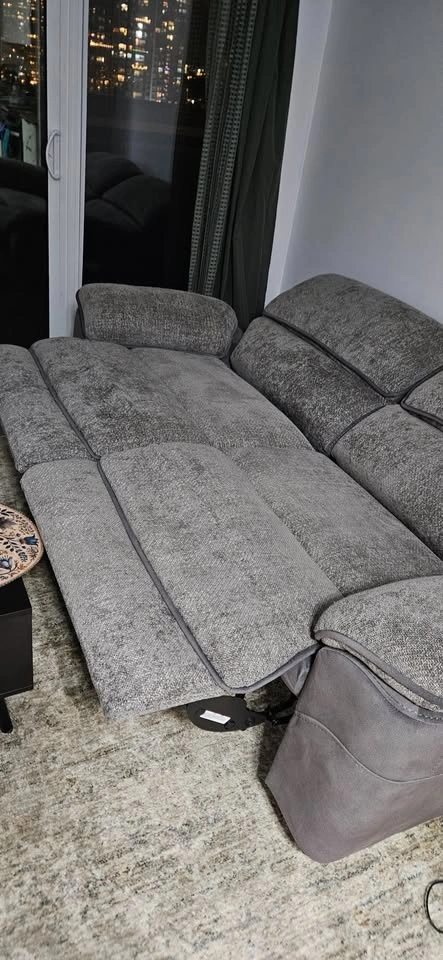 Vandelay Power Reclining Sofa – Grey – Excellent Condition - photo 4