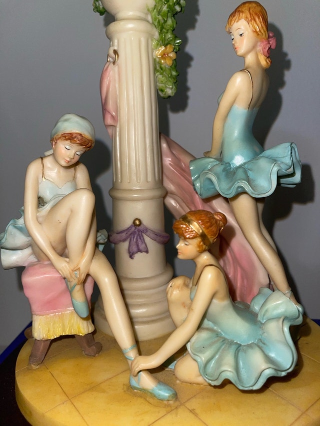 The Claudia Collection Figurine - photo 2