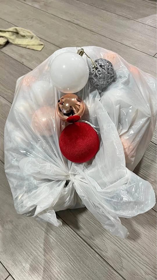 Christmas Tree Ornament Set – Assorted Baubles & Decorations