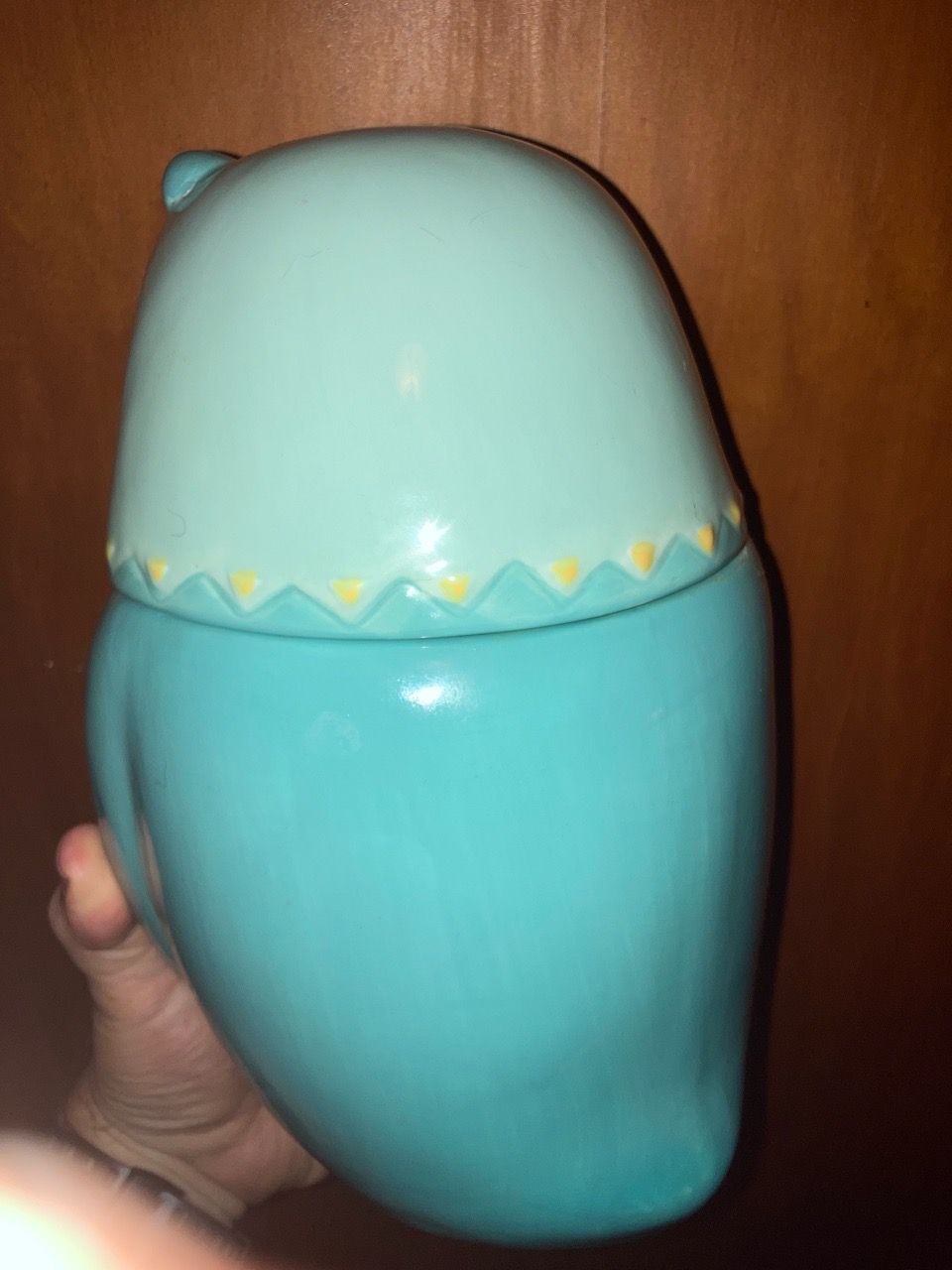 Cracker Barrel 10” Stoneware Owl Cookie Jar - “Treat Yo Self” - photo 2