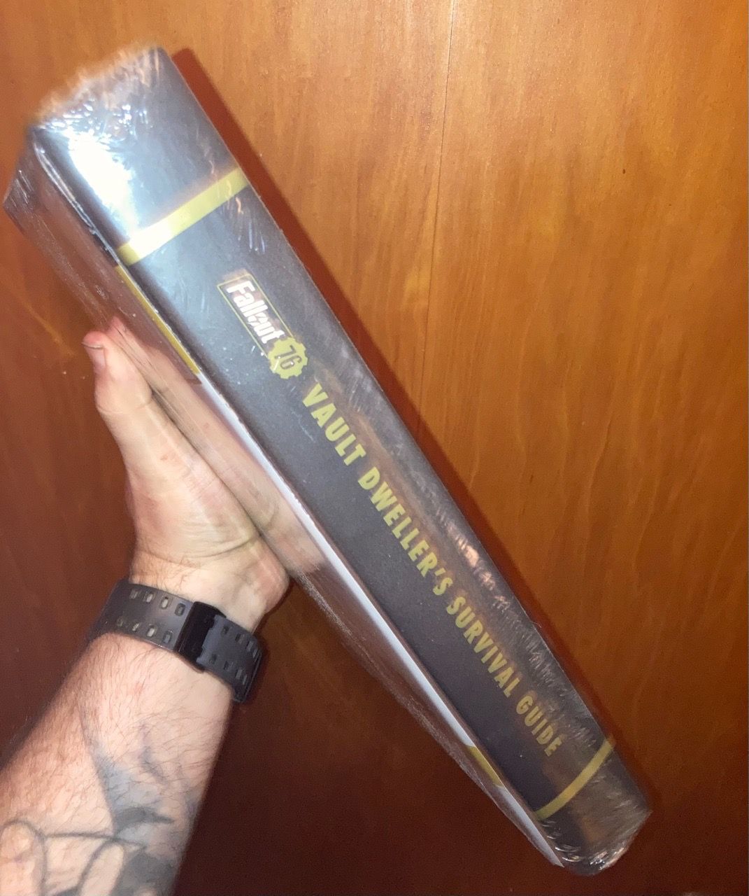 Fallout 76 Vault Dweller’s Survival Guide Collector’s Edition - photo 3