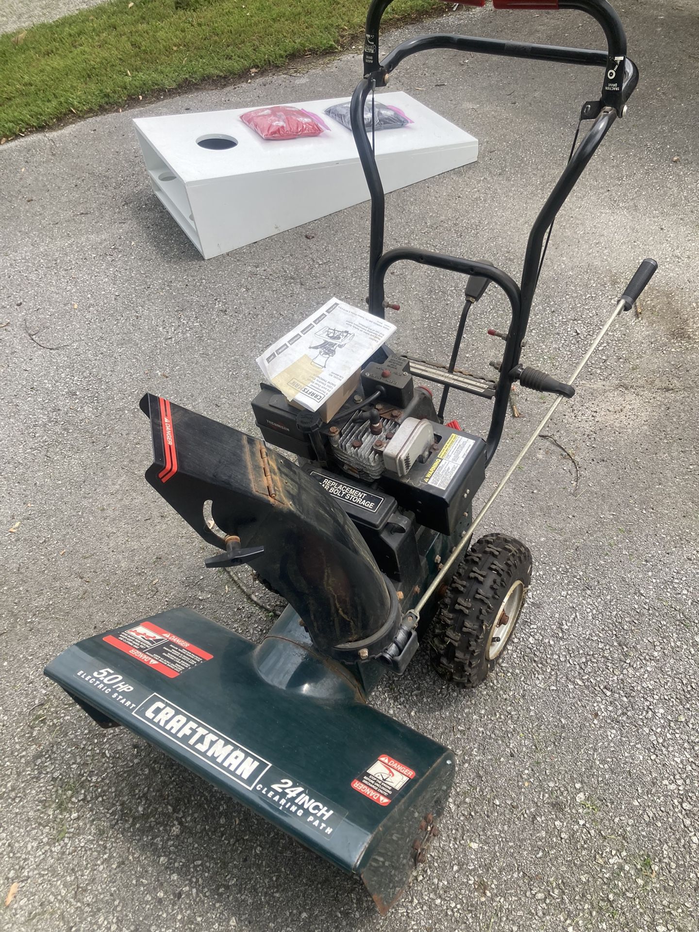 Craftsman 5HP 24” Dual Stage Electric Start Snow Thrower - photo 2