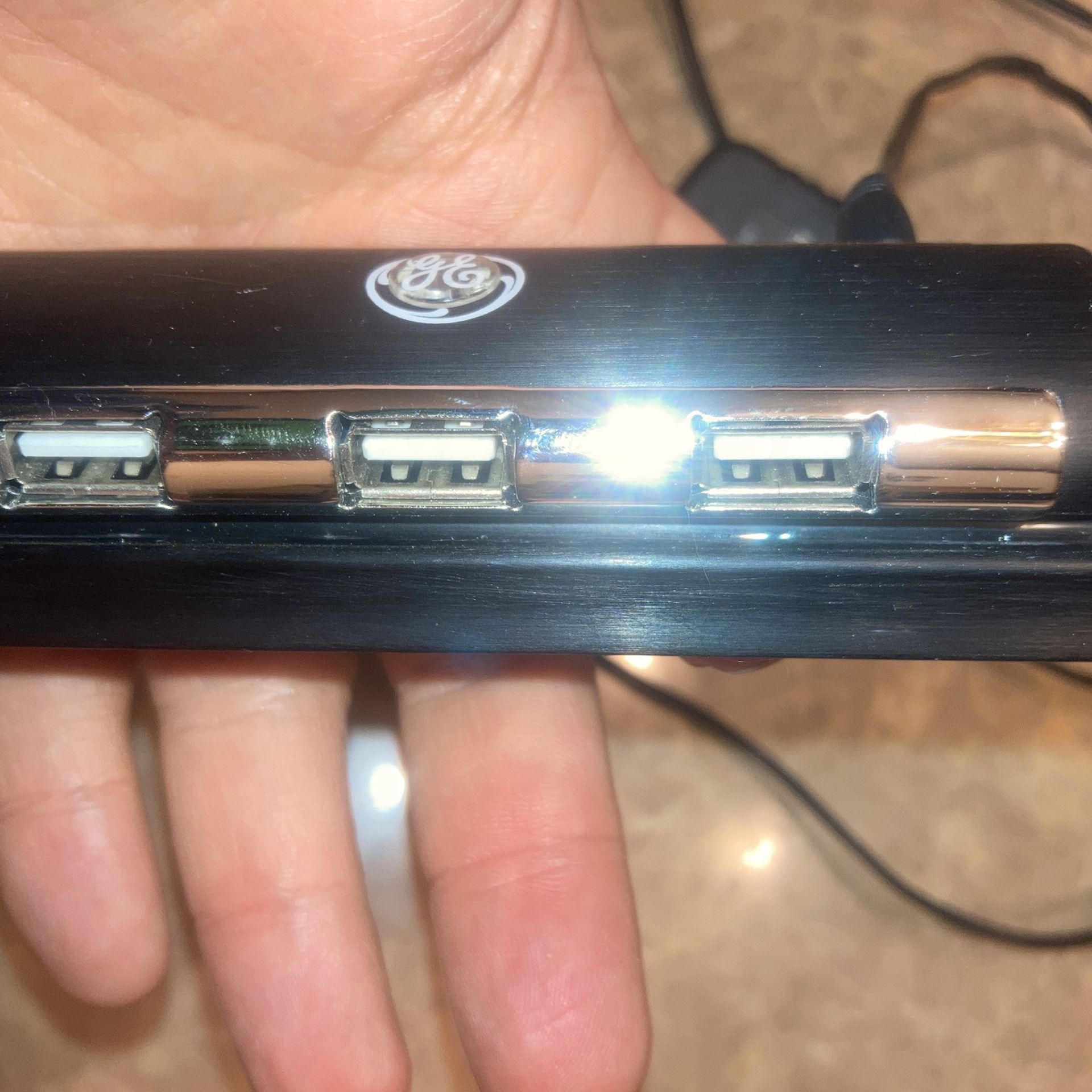 Executive 7 Port USB Hub - photo 2