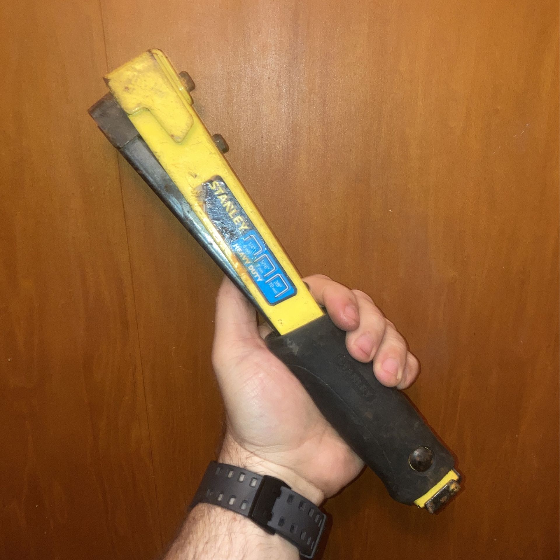 Stanley PHT150 “Sharpshooter” Heavy Duty Hammer Stapler & Tacker