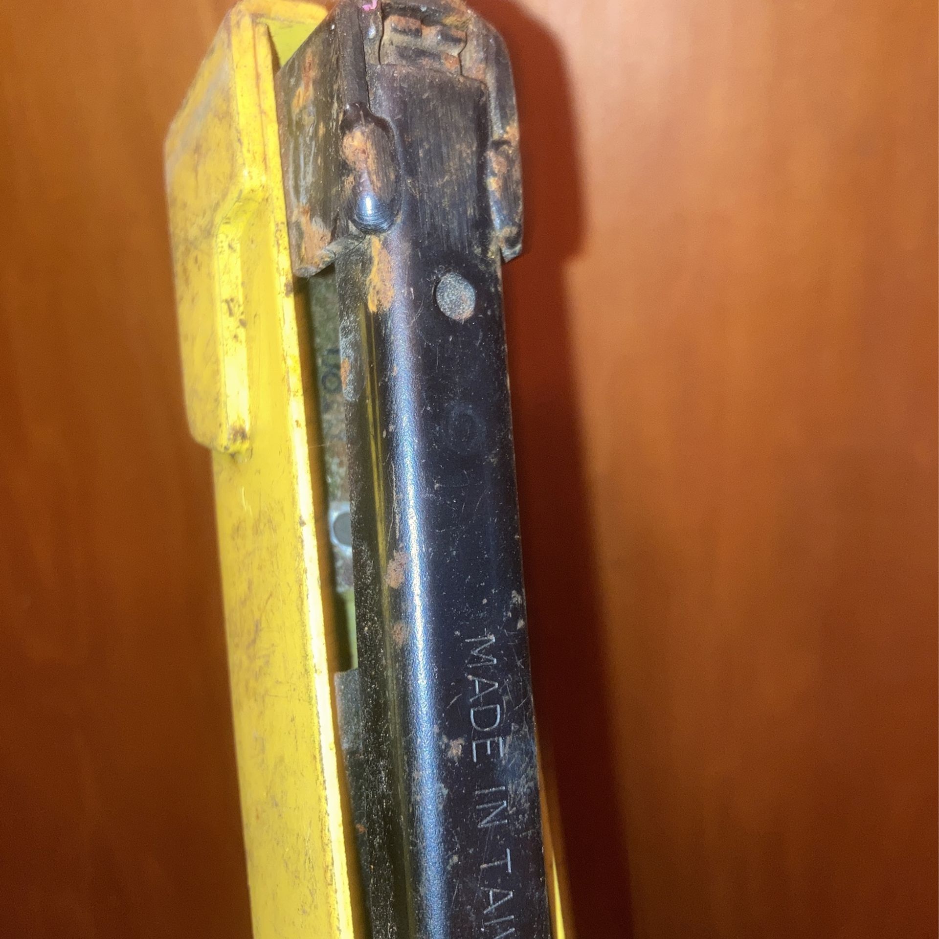 Stanley PHT150 “Sharpshooter” Heavy Duty Hammer Stapler & Tacker - photo 2