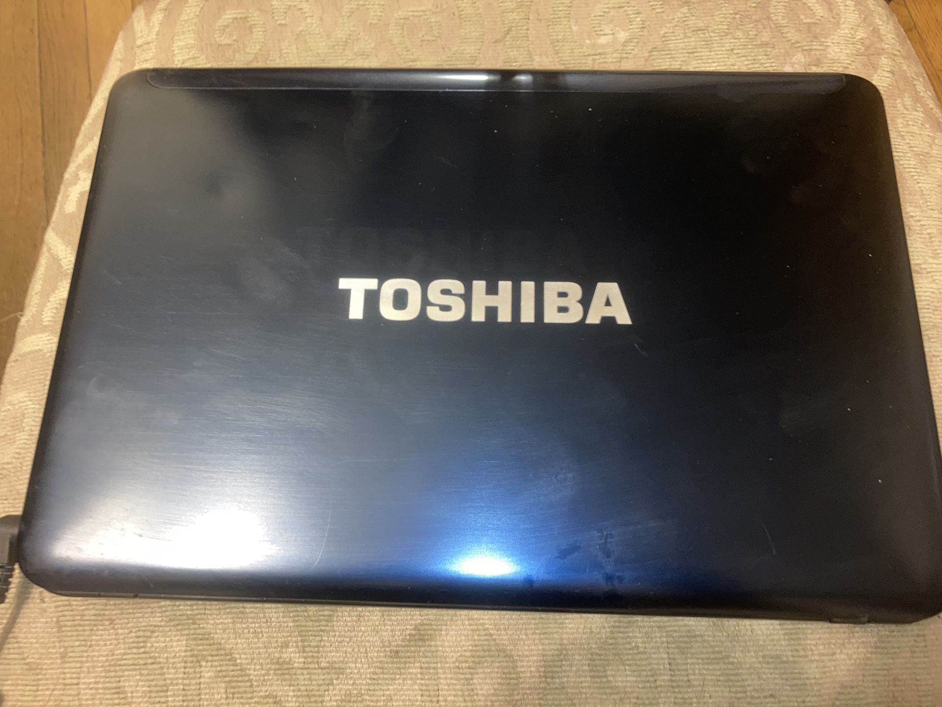 Toshiba Satellite L745 (See Description) - photo 2