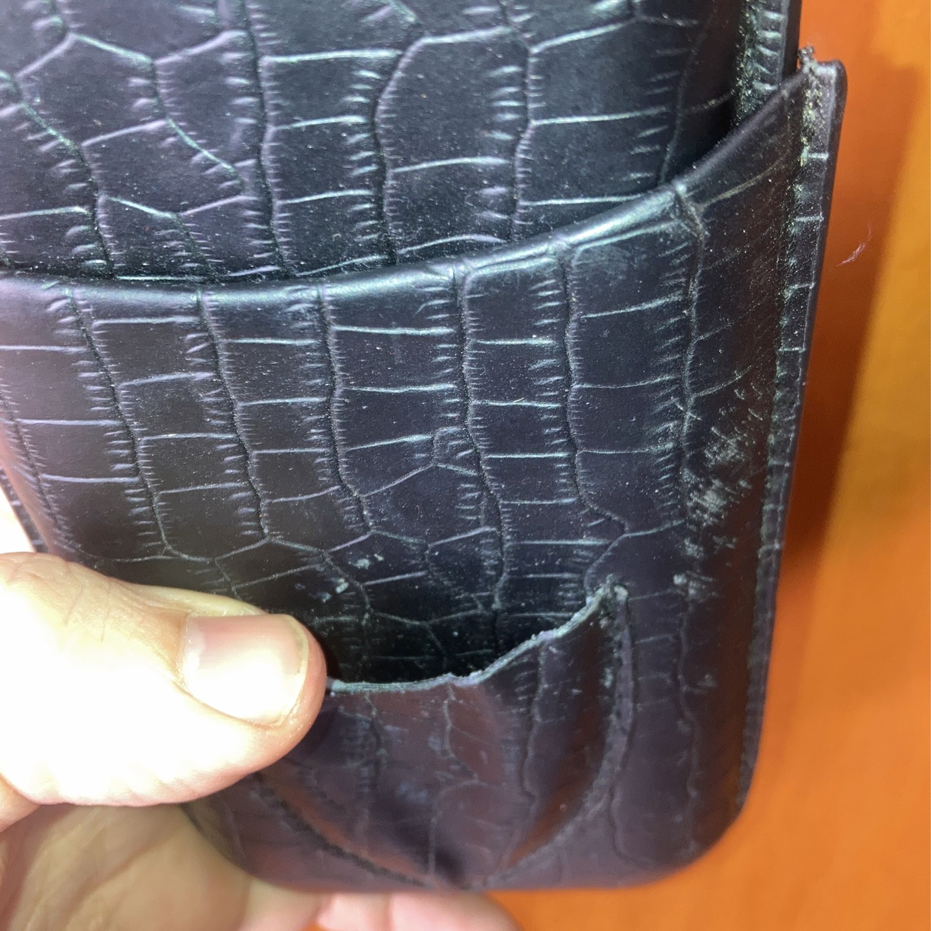 Mantello Black Leather Pouch Holder - photo 3