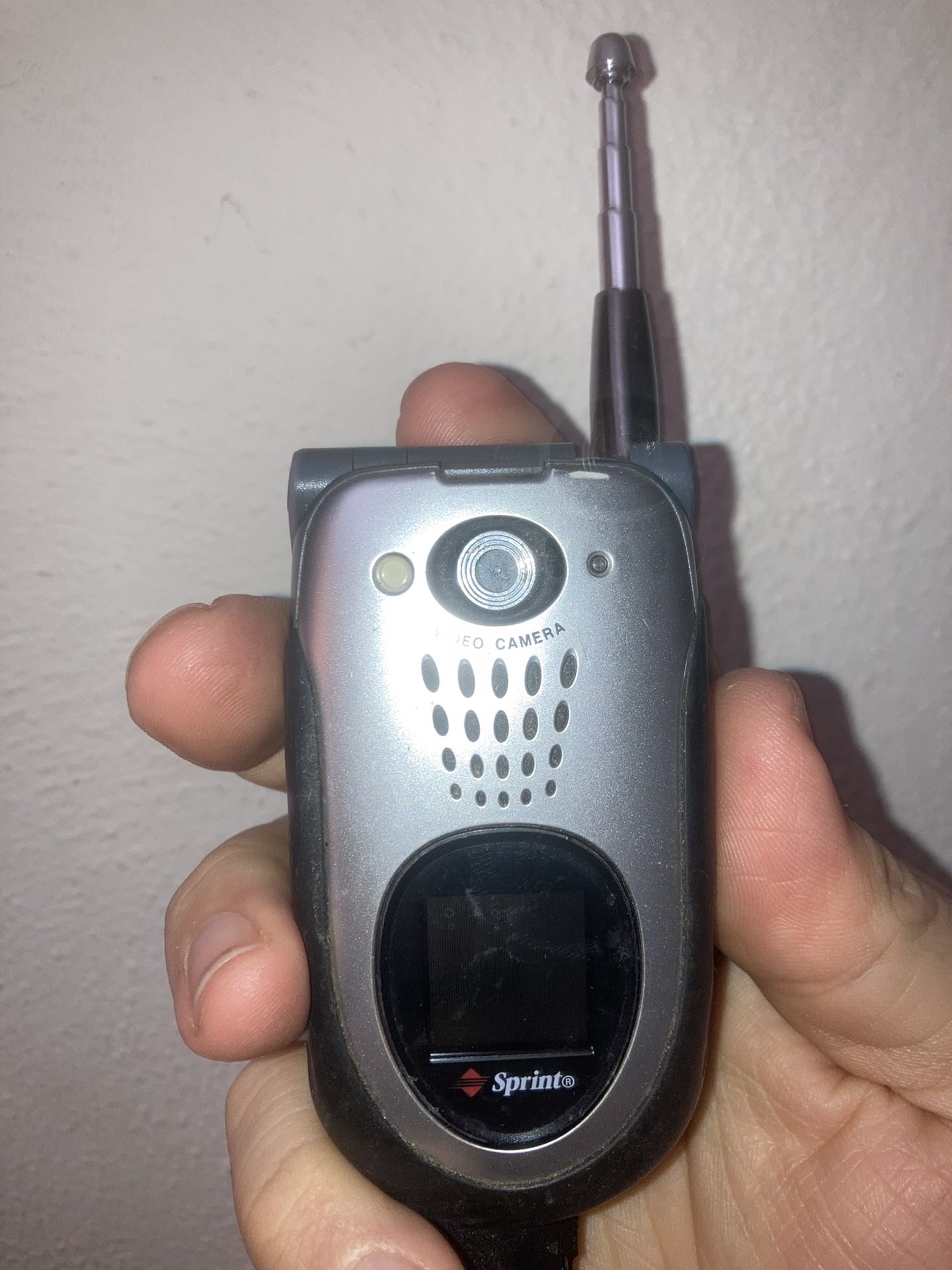 Sanyo MM-7400 Cell Phone •Sprint•