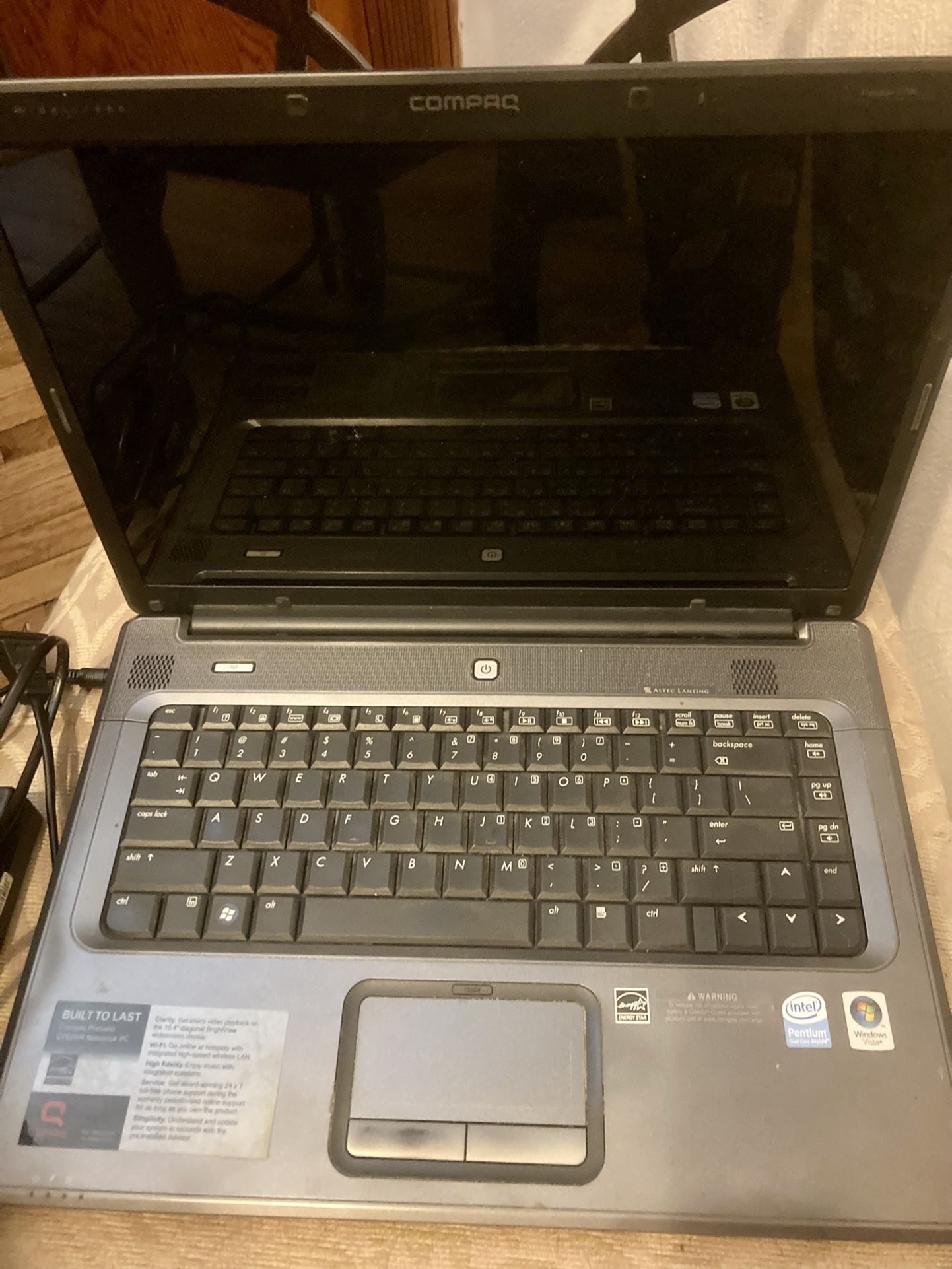 Compaq Presario C700 Series (C762NR) Laptop