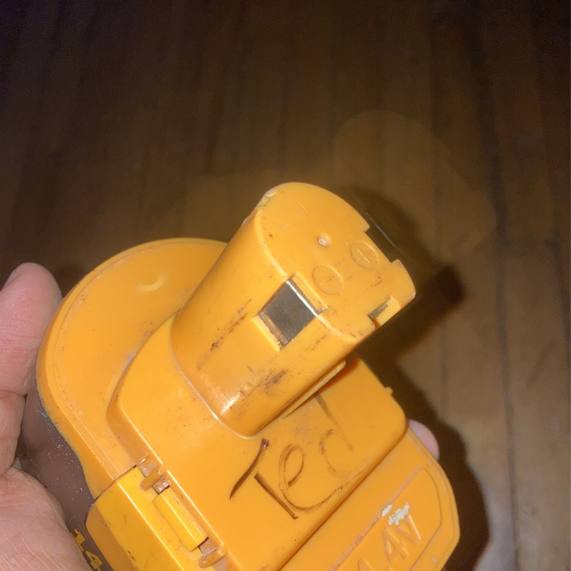 Ryobi 14.4V Battery, Model 130224.011 - photo 2