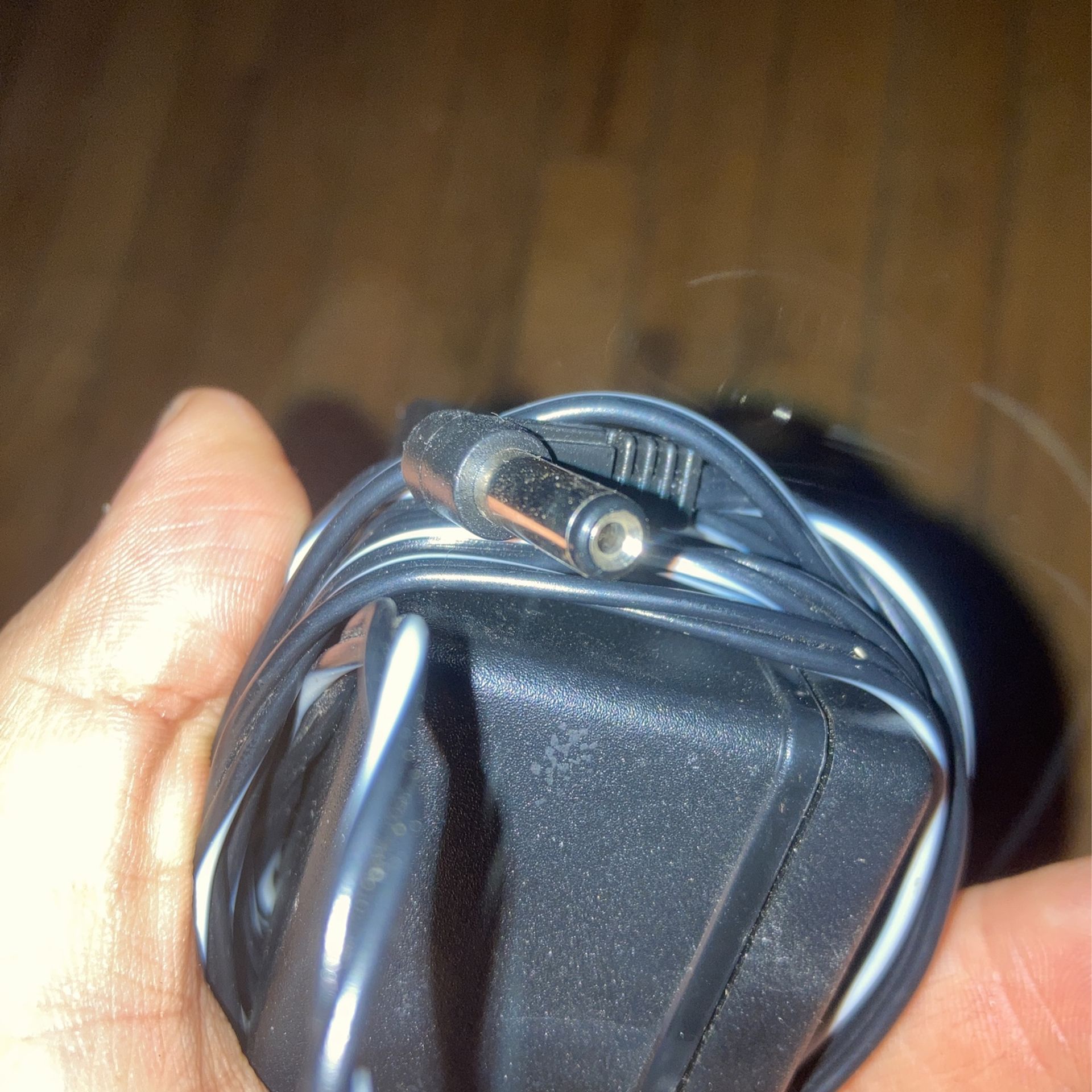 Sears Craftsman 9V OEM Charger, Model 999555-007 - photo 2